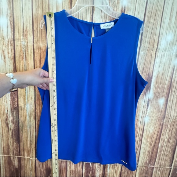 Calvin Klein Women’s Sleeveless Royal Blue Blouse Keyhole Front Back Size Medium - Picture 8 of 12